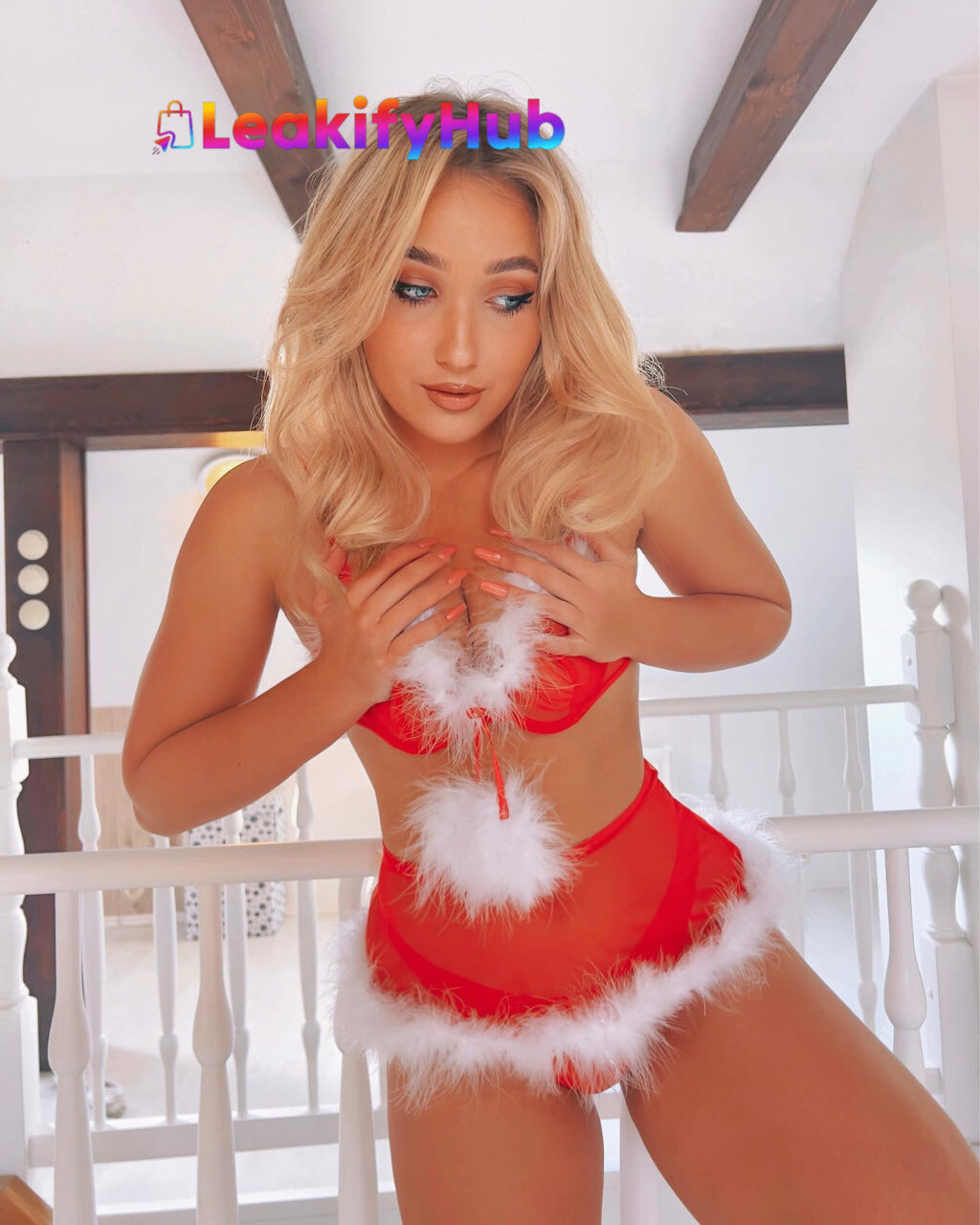 Chloe Chevalierr photo 2