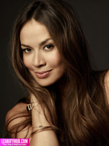 Moon Bloodgood