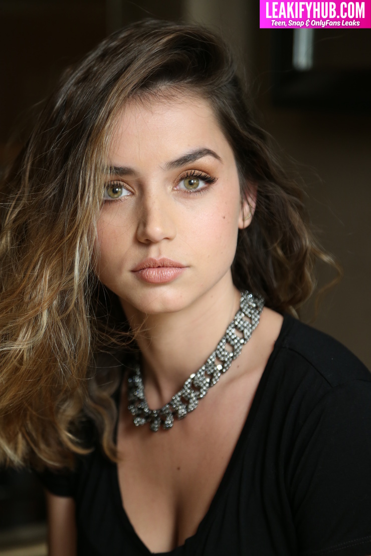 Ana De Armas photo 15